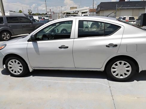 Used 2015 Nissan Versa S Plus FWD image 5