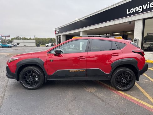 Used 2025 Subaru Crosstrek 2.5i Wilderness w/ Crosstrek Mirror Package image 10