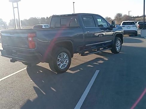 Used 2024 Chevrolet Silverado 3500 High Country w/ Technology Package image 7