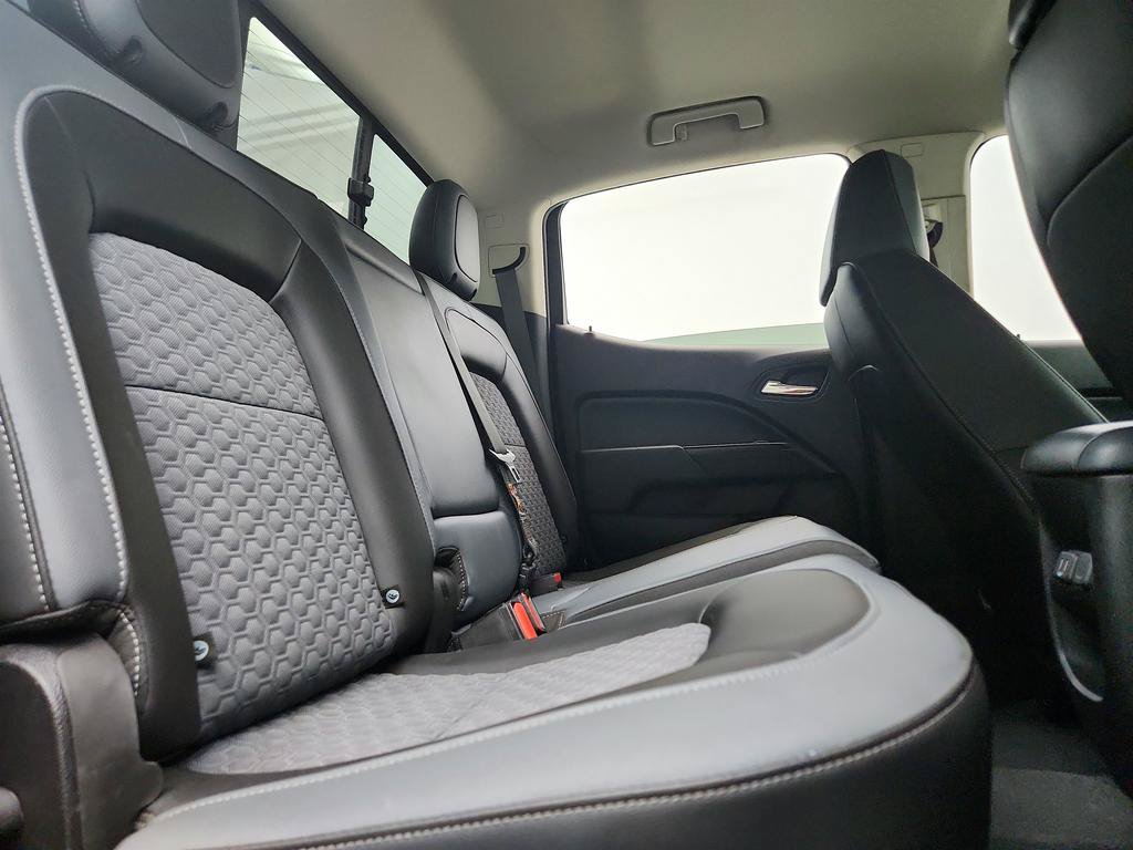 Used 2021 Chevrolet Colorado Z71 w/ Safety Package RWD image 26