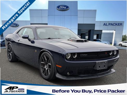 Used 2016 Dodge Challenger R/T Scat Pack image 1