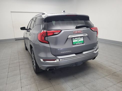 Used 2018 GMC Terrain Denali w/ LPO, 'HIT The Road' Package FWD image 6