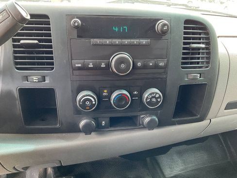 Used 2014 Chevrolet Silverado 3500 W/T AWD/4WD image 20