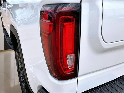 Used 2024 GMC Sierra 1500 AT4X AWD/4WD image 33
