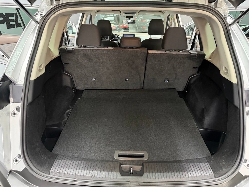 Used 2022 Nissan Rogue SV FWD image 41