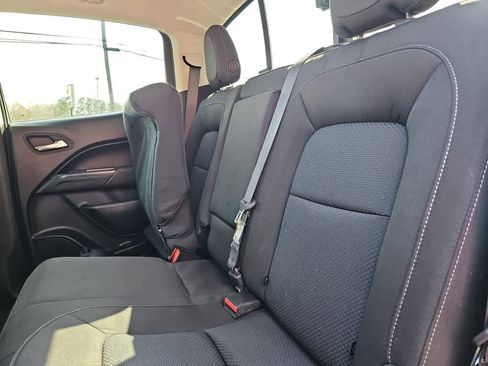 Used 2022 Chevrolet Colorado LT w/ LT Convenience Package image 28