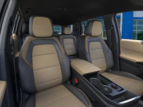 New 2026 Chevrolet Equinox ACTIV w/ Safety and Technology Package AWD/4WD image 16