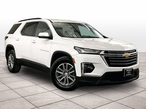 Used 2022 Chevrolet Traverse LT AWD/4WD image 2