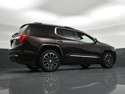 Used 2020 GMC Acadia Denali w/ Technology Package FWD image 27