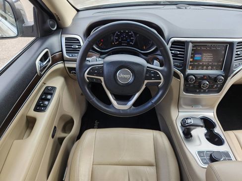 Used 2014 Jeep Grand Cherokee Limited w/ Trailer Tow Group IV image 16