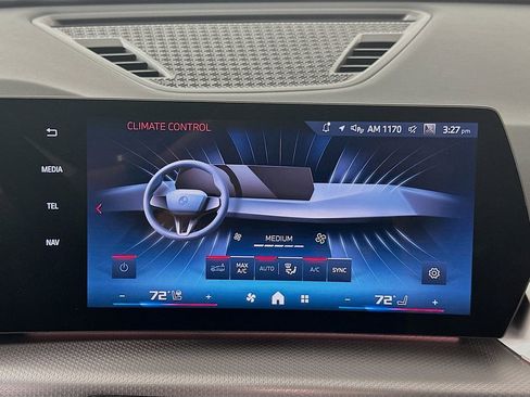 Used 2025 BMW X1 M35i image 14