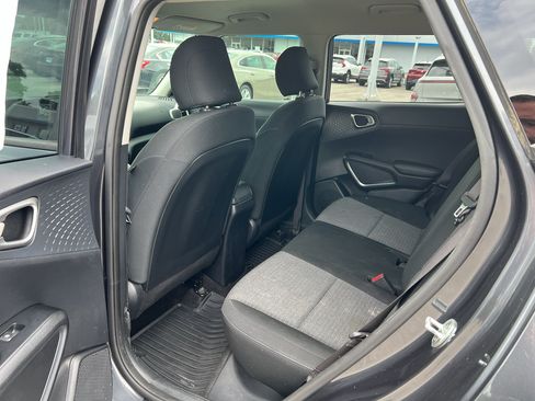 Used 2021 Kia Soul S FWD image 10