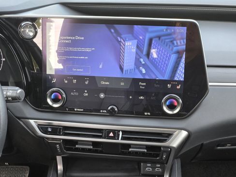 Used 2024 Lexus RX 350h Premium Package w/ Convenience Package image 24