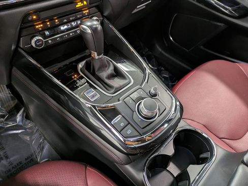 Used 2023 MAZDA CX-9 Carbon Edition image 14