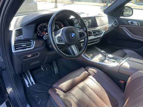 Used 2021 BMW X5 sDrive40i w/ M Sport Package RWD image 19