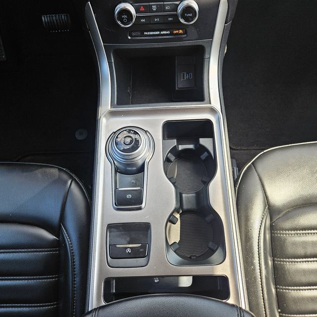 Used 2024 Ford Edge SEL AWD/4WD image 34