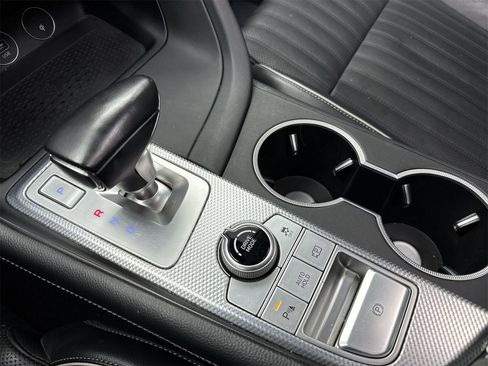 Used 2022 Genesis G70 2.0T w/ Prestige Package image 23