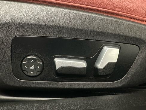 Used 2023 BMW 440i xDrive Convertible w/ Premium Package image 19