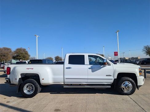 Used 2019 Chevrolet Silverado 3500 High Country w/ Duramax Plus Package image 3