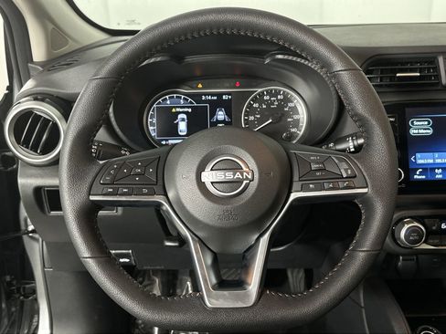 New 2025 Nissan Versa SR w/ Trunk Package FWD image 14
