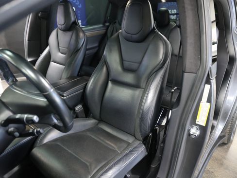 Used 2016 Tesla Model X 90D image 24