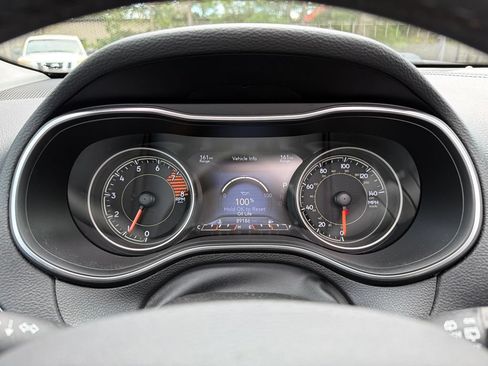 Used 2019 Jeep Cherokee Limited w/ Trailer Tow Group AWD/4WD image 9