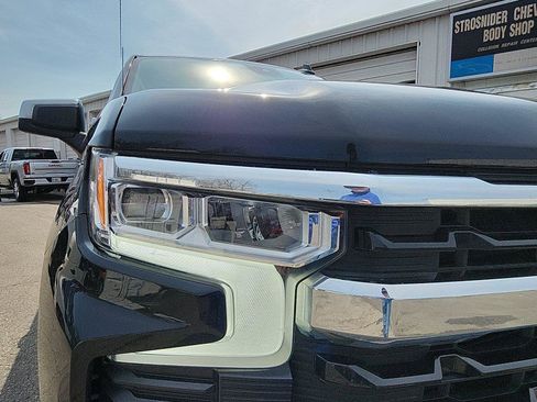 Used 2023 Chevrolet Silverado 1500 LT w/ Protection Package image 9