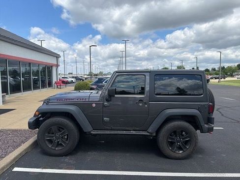 Used 2016 Jeep Wrangler Rubicon AWD/4WD image 3