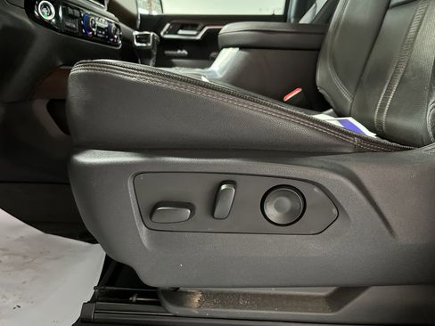 Used 2023 Chevrolet Silverado 1500 High Country w/ Technology Package image 25