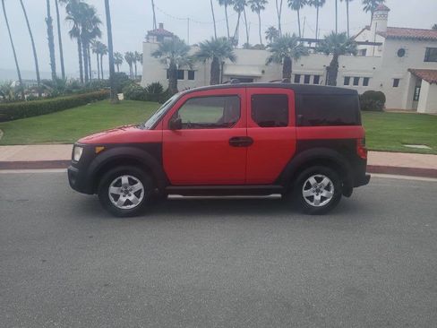 Used 2005 Honda Element EX image 1