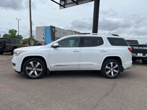 Used 2017 GMC Acadia Denali w/ Technology Package image 4