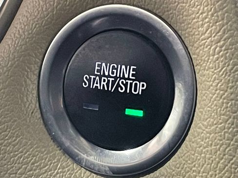Used 2023 Chevrolet Traverse LS AWD/4WD image 30
