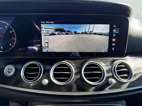 Used 2022 Mercedes-Benz E 350 4MATIC Sedan image 30