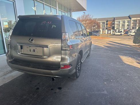 Used 2021 Lexus GX 460 Premium image 4