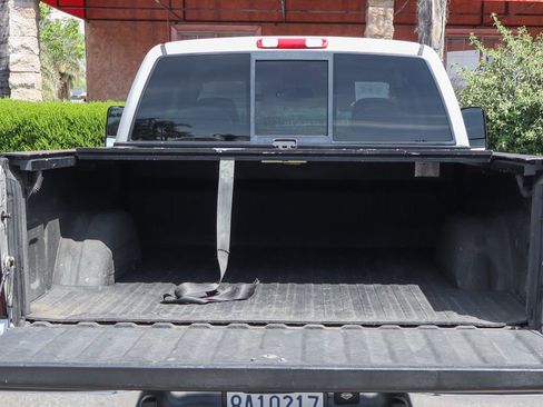 Used 2006 Chevrolet Silverado 2500 LT w/ Heavy-Duty Power Package image 9