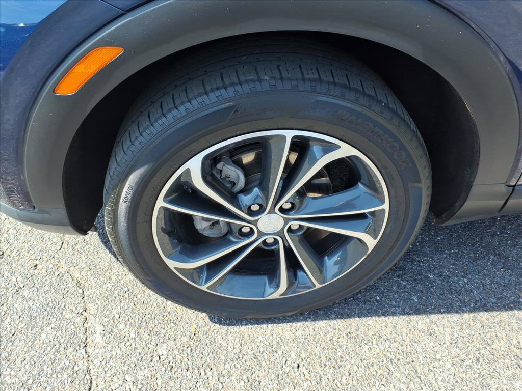 Used 2023 Buick Encore GX Select FWD image 9