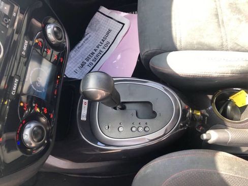 Used 2013 Nissan Juke NISMO image 17