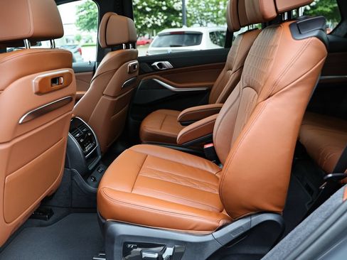 New 2027 BMW X7 xDrive40i w/ Executive Package AWD/4WD image 28