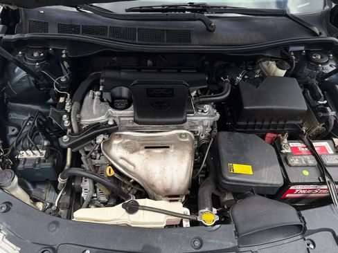 Used 2012 Toyota Camry LE FWD image 17