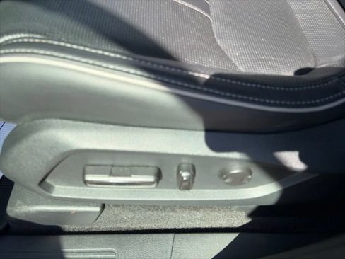 Used 2023 Honda Pilot Elite image 18