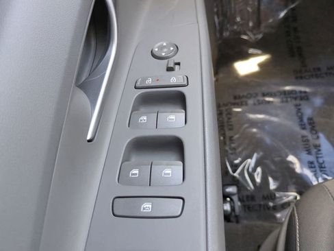 Used 2026 Hyundai Elantra Hybrid FWD image 21