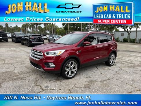 Used 2018 Ford Escape Titanium AWD/4WD image 2