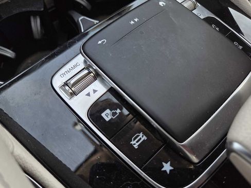 Used 2020 Mercedes-Benz GLE 350 4MATIC image 29