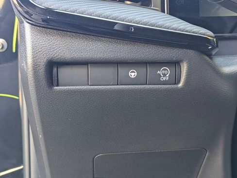 New 2026 Nissan Kicks SR FWD image 17