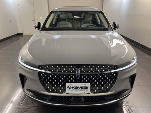 Used 2026 Lincoln Nautilus Premier w/ Equipment Group 102A image 2