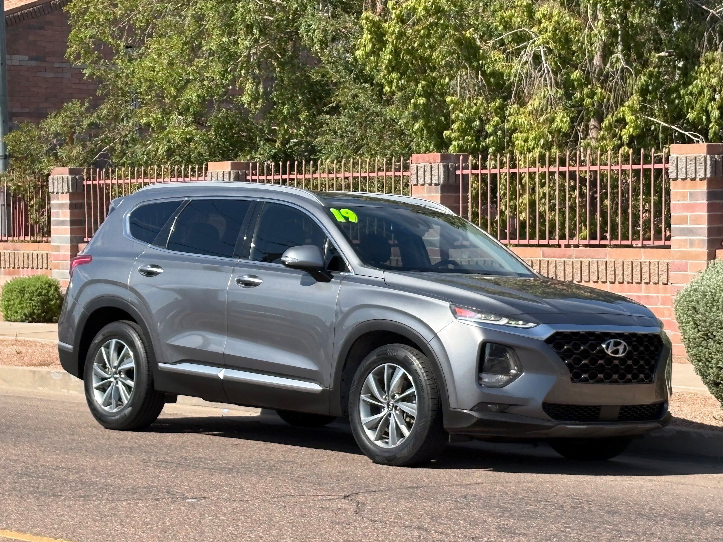 Used 2019 Hyundai Santa Fe Limited FWD image 8