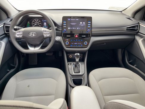 Used 2022 Hyundai Ioniq Blue FWD image 17