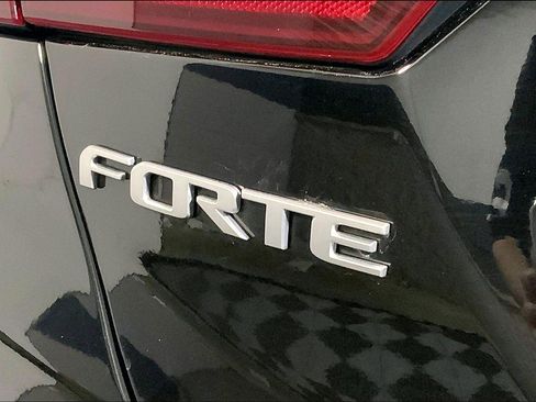 Used 2022 Kia Forte GT-Line image 31