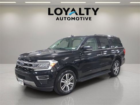 Used 2024 Ford Expedition Limited image 1