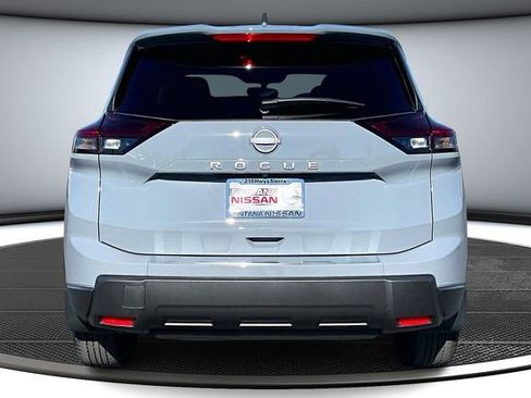 New 2026 Nissan Rogue SV FWD image 4